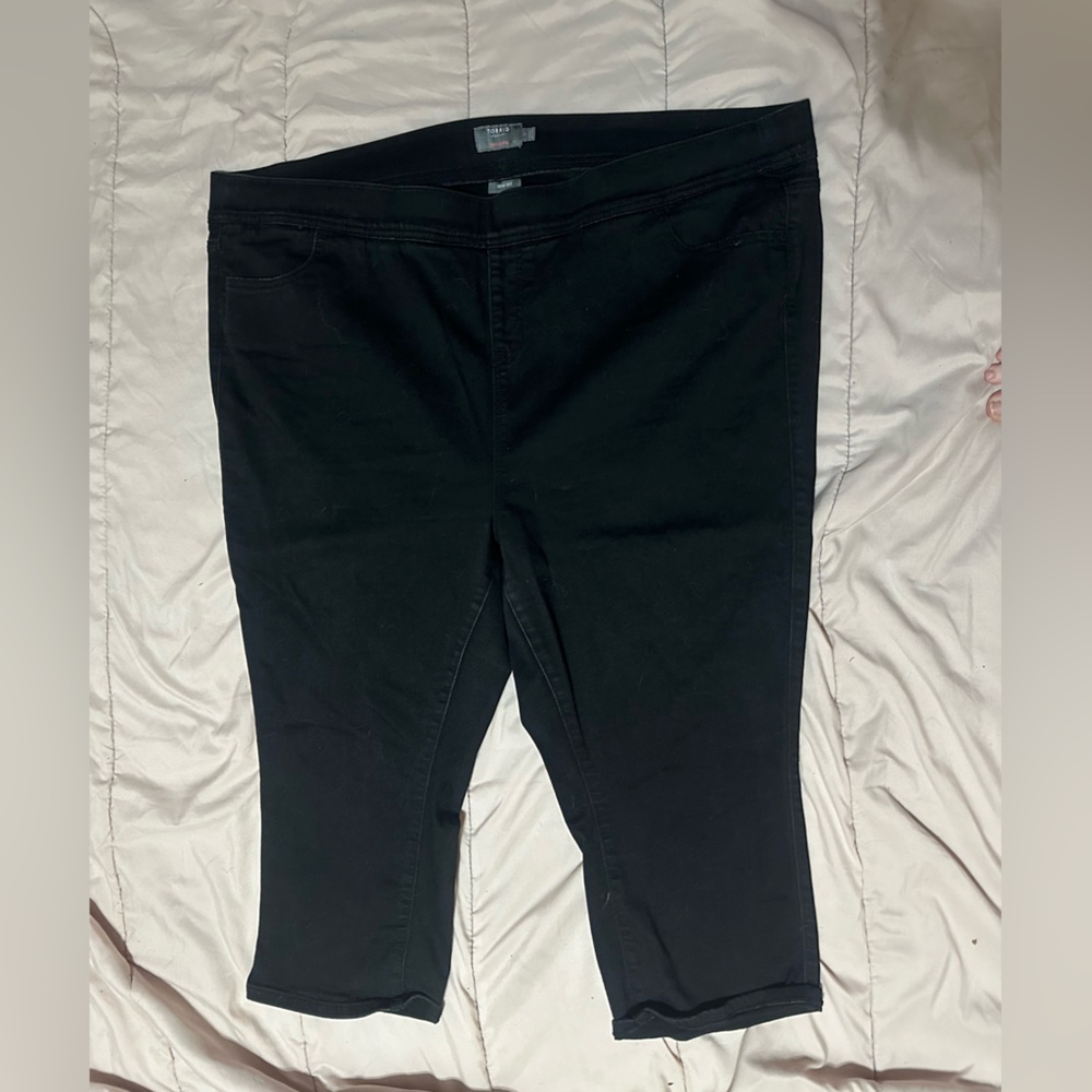 Torrid Pull on Super Soft Jeans Size 5
